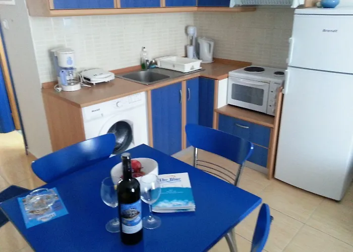 Aparthotel The Blue Néa Péramos